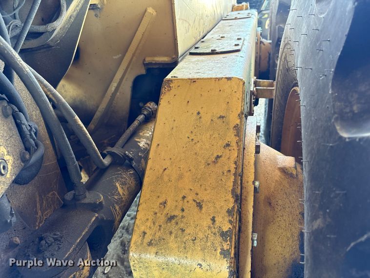 image for item EU0829 1994 John Deere 770BH motor grader