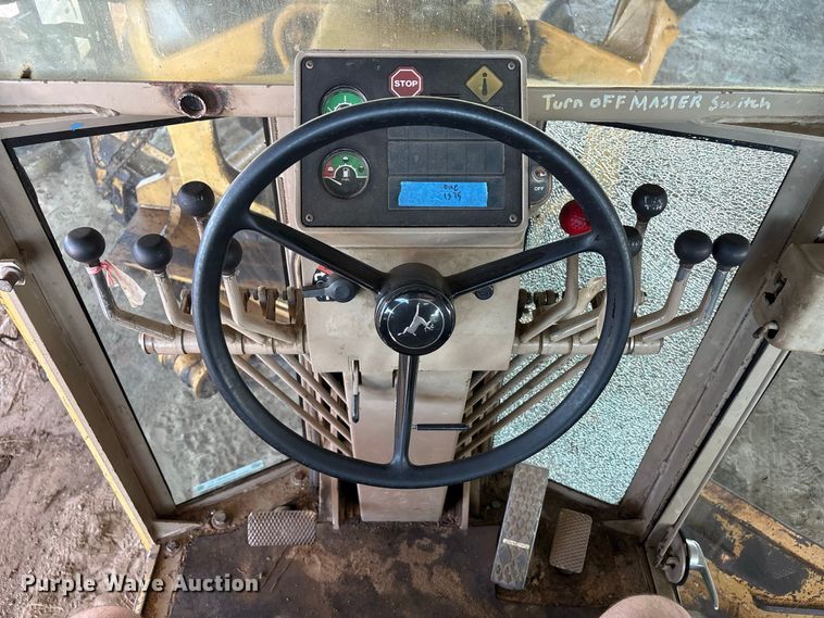 image for item EU0829 1994 John Deere 770BH motor grader