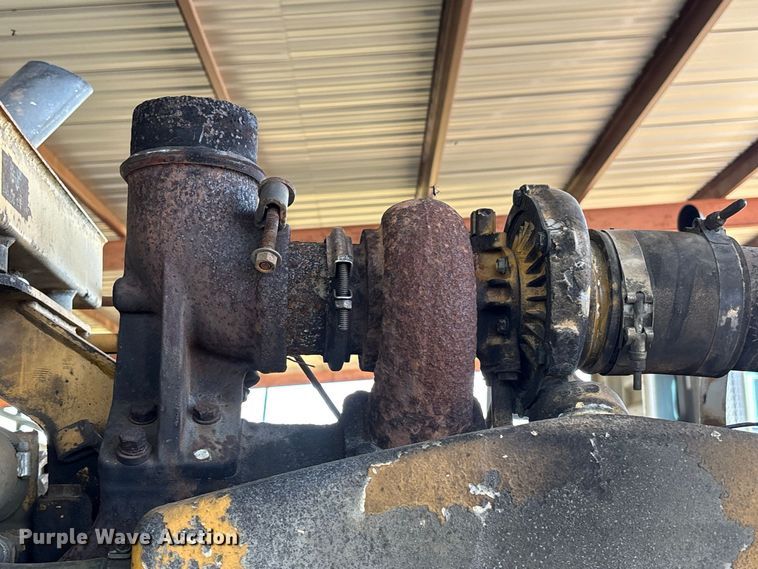 image for item EU0829 1994 John Deere 770BH motor grader