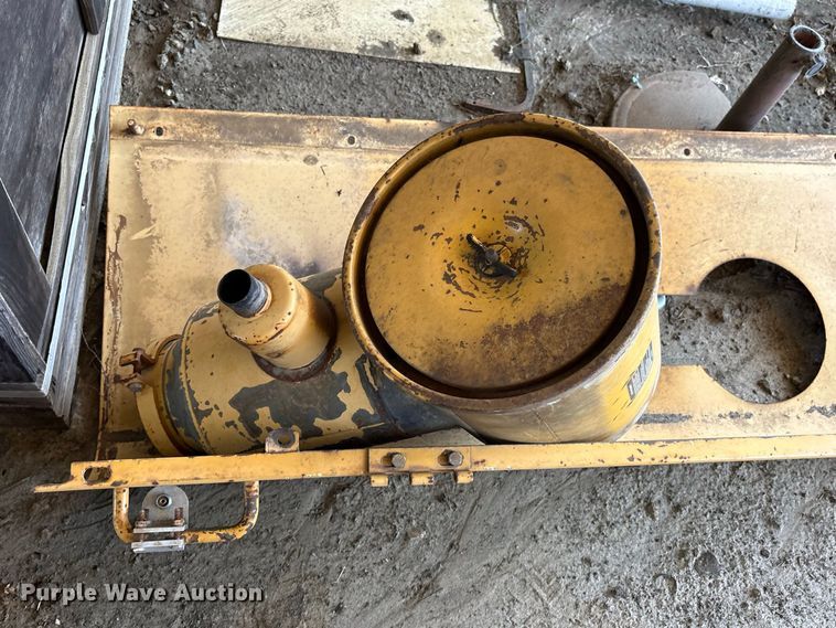 image for item EU0829 1994 John Deere 770BH motor grader