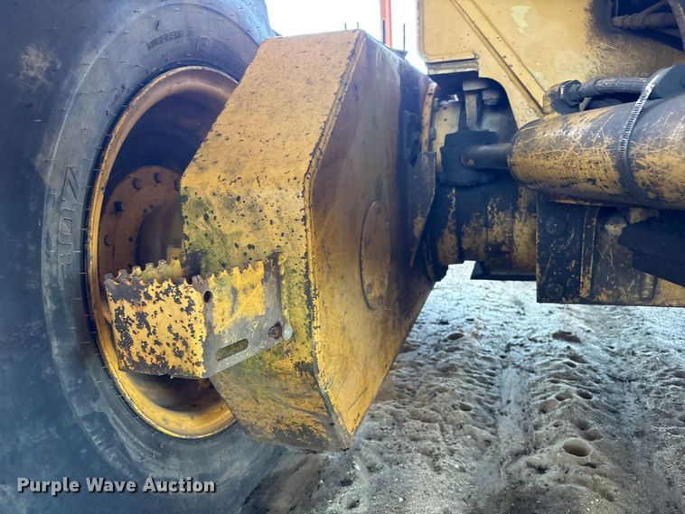 image for item EU0829 1994 John Deere 770BH motor grader
