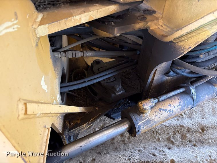 image for item EU0829 1994 John Deere 770BH motor grader