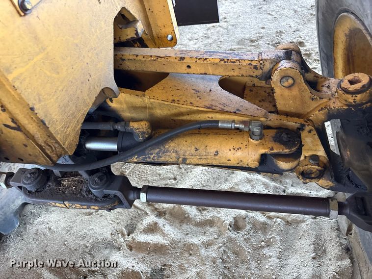 image for item EU0829 1994 John Deere 770BH motor grader