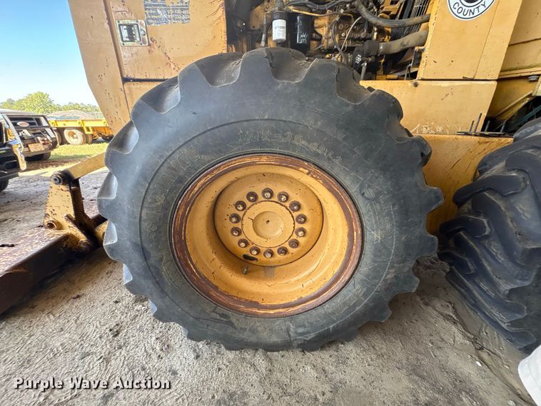 image for item EU0829 1994 John Deere 770BH motor grader