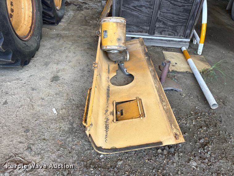image for item EU0829 1994 John Deere 770BH motor grader