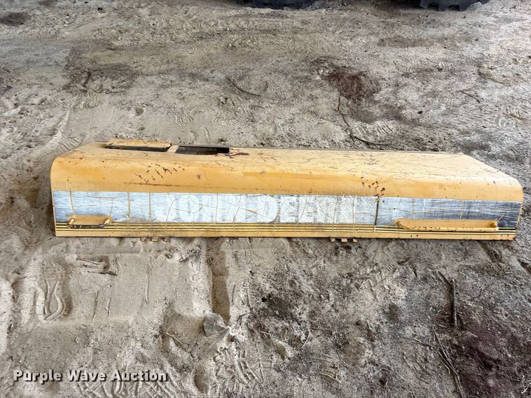 image for item EU0829 1994 John Deere 770BH motor grader