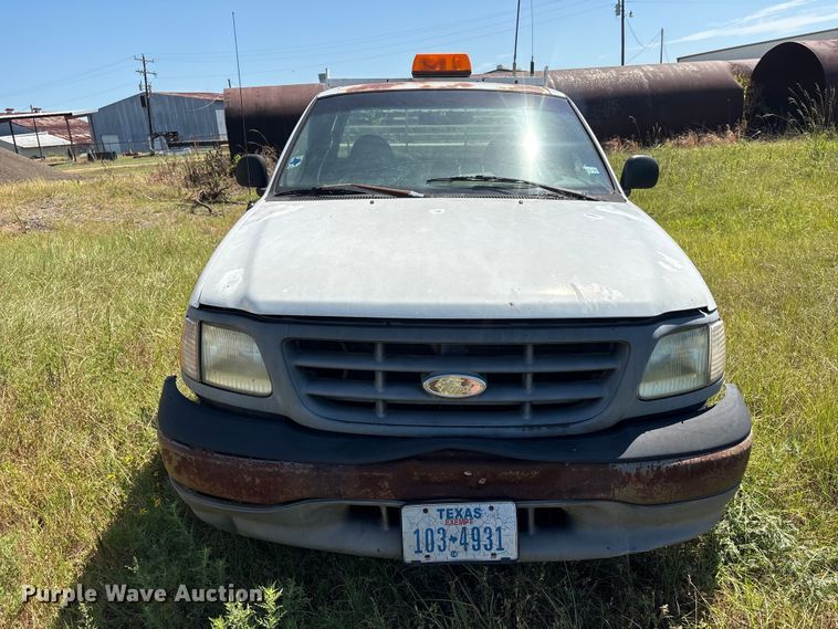 image for item EU0831 2002 Ford F150 pickup truck