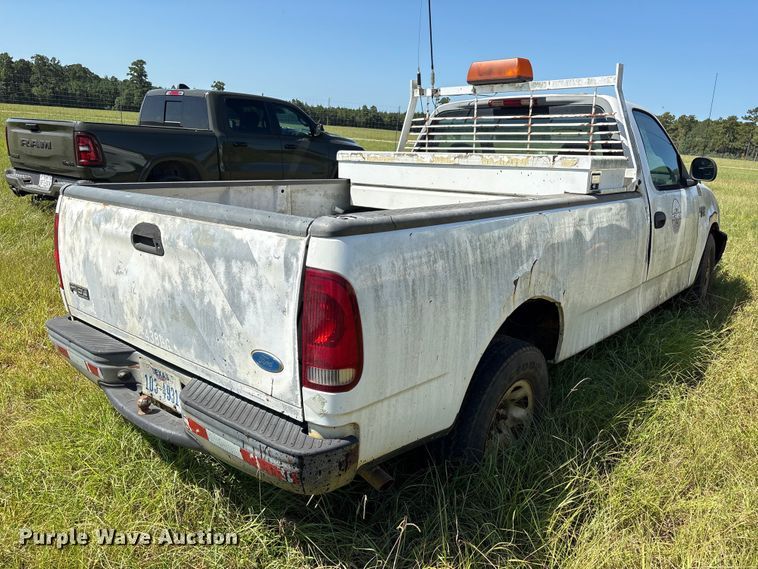 image for item EU0831 2002 Ford F150 pickup truck