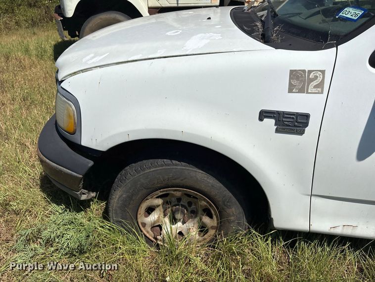 image for item EU0831 2002 Ford F150 pickup truck