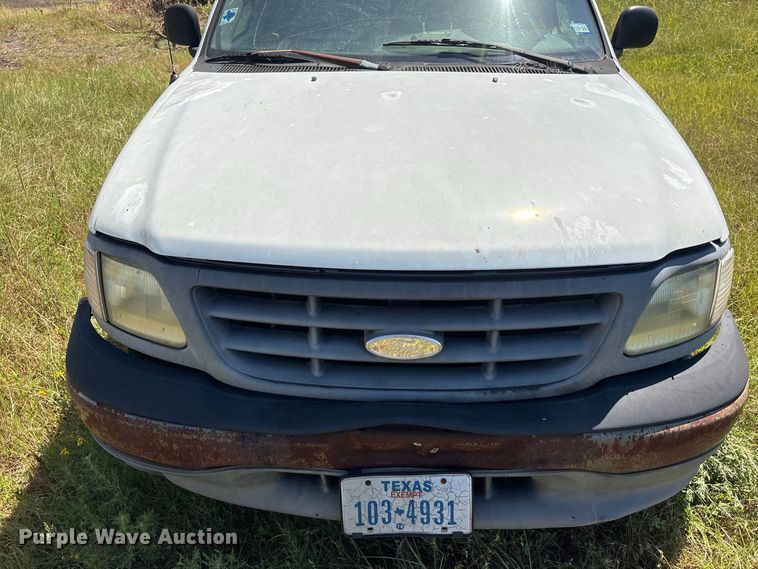 image for item EU0831 2002 Ford F150 pickup truck