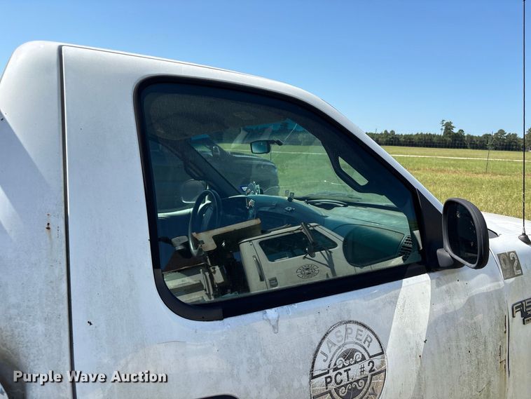 image for item EU0831 2002 Ford F150 pickup truck