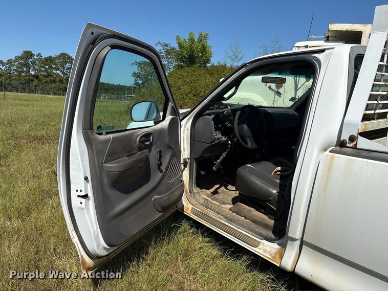 image for item EU0831 2002 Ford F150 pickup truck