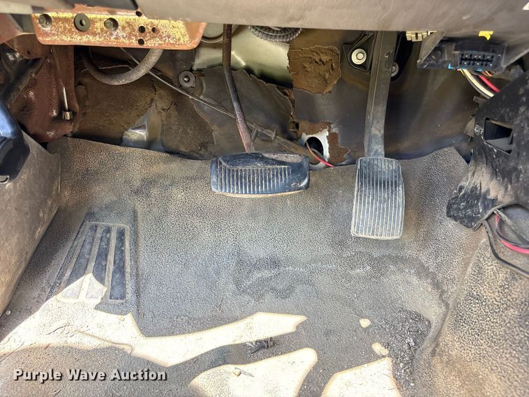 image for item EU0831 2002 Ford F150 pickup truck
