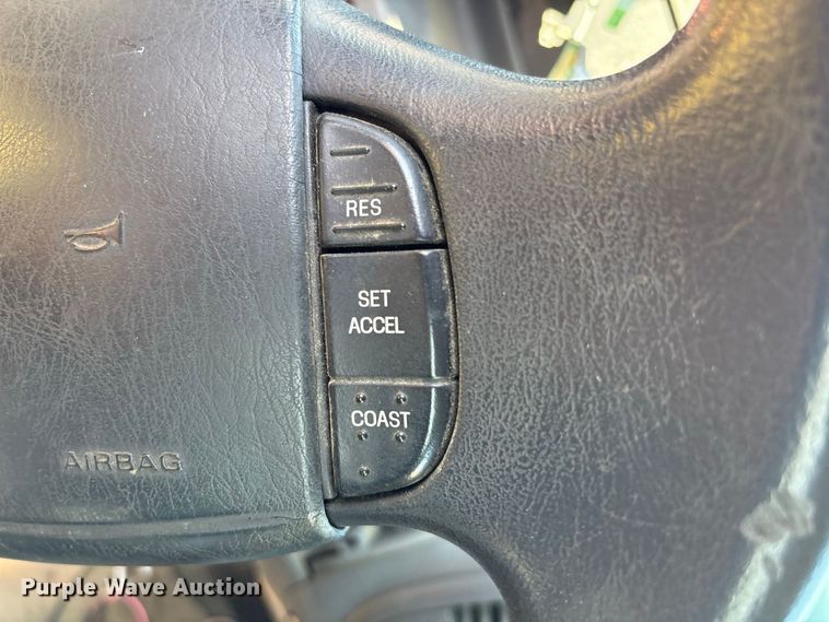 image for item EU0831 2002 Ford F150 pickup truck