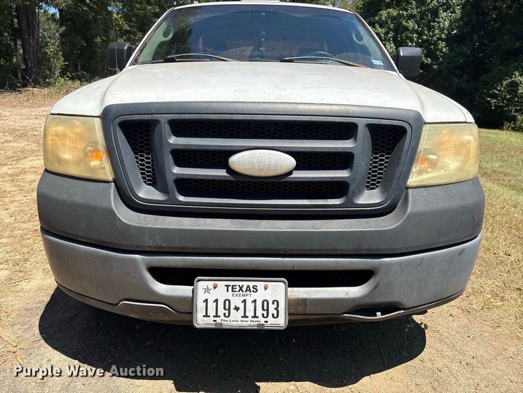 image for item EU0832 2005 Ford F150 Ext. Cab pickup truck