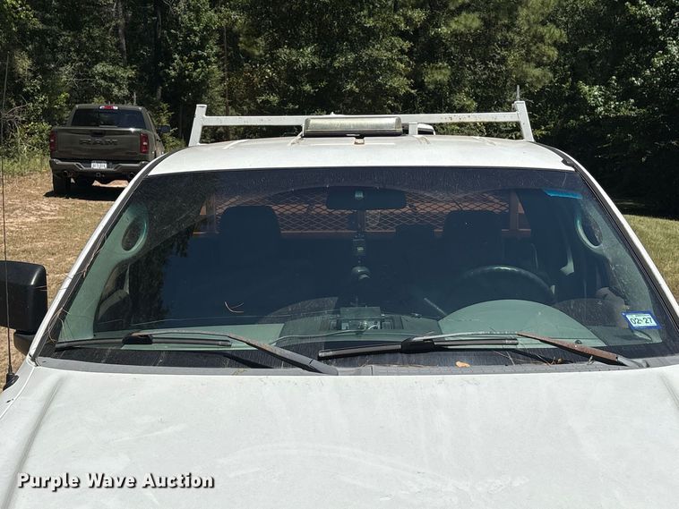 image for item EU0832 2005 Ford F150 Ext. Cab pickup truck