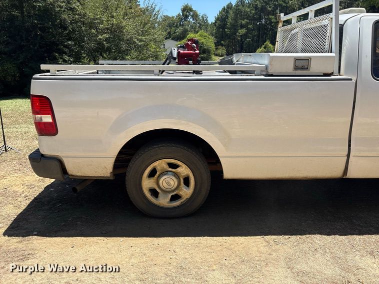 image for item EU0832 2005 Ford F150 Ext. Cab pickup truck