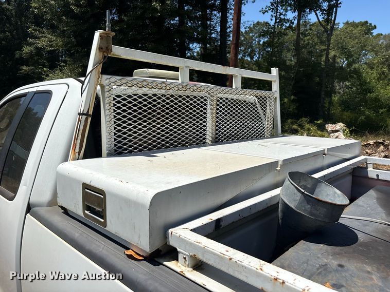 image for item EU0832 2005 Ford F150 Ext. Cab pickup truck