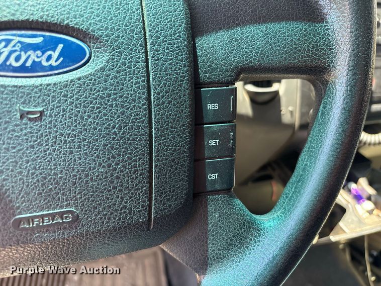 image for item EU0832 2005 Ford F150 Ext. Cab pickup truck