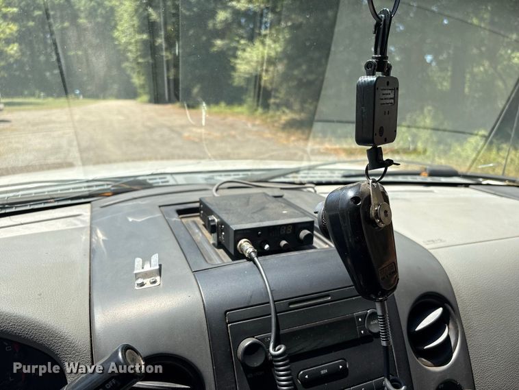 image for item EU0832 2005 Ford F150 Ext. Cab pickup truck