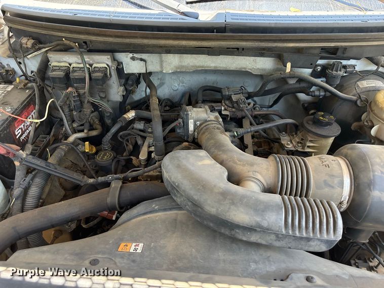 image for item EU0832 2005 Ford F150 Ext. Cab pickup truck