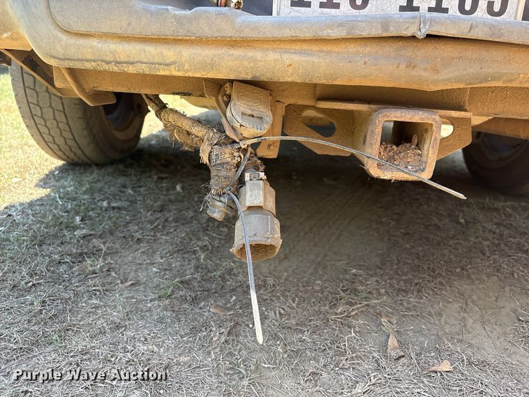 image for item EU0832 2005 Ford F150 Ext. Cab pickup truck