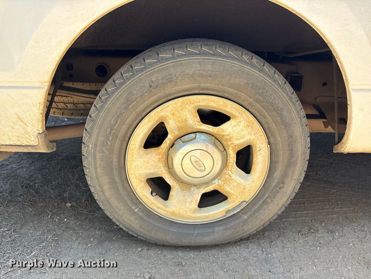 image for item EU0832 2005 Ford F150 Ext. Cab pickup truck