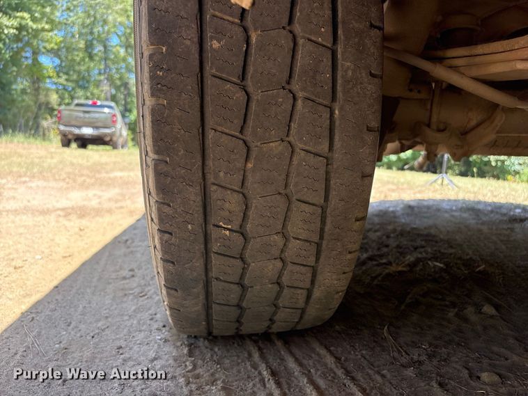 image for item EU0832 2005 Ford F150 Ext. Cab pickup truck