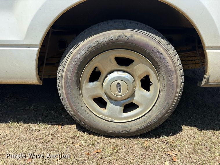 image for item EU0832 2005 Ford F150 Ext. Cab pickup truck