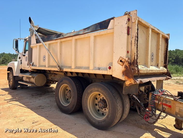image for item EU0833 2005 Mack CHN dump truck