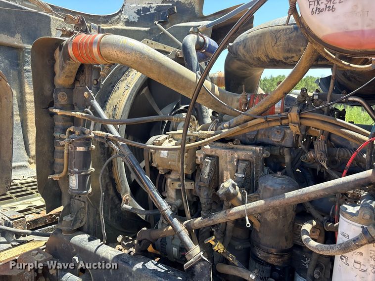 image for item EU0833 2005 Mack CHN dump truck