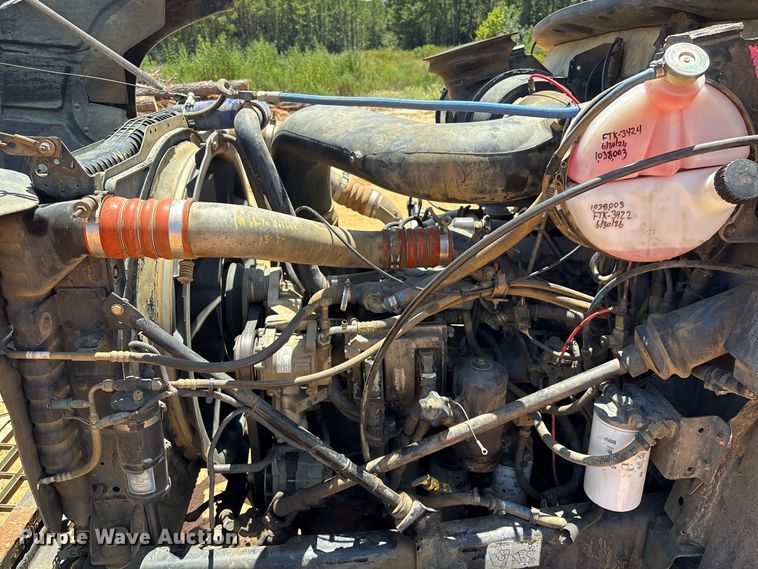 image for item EU0833 2005 Mack CHN dump truck