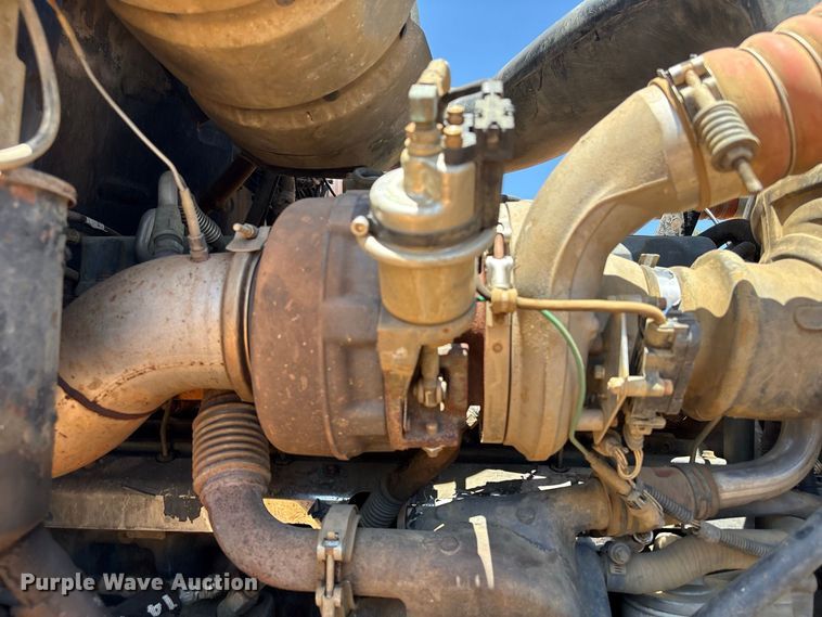 image for item EU0833 2005 Mack CHN dump truck