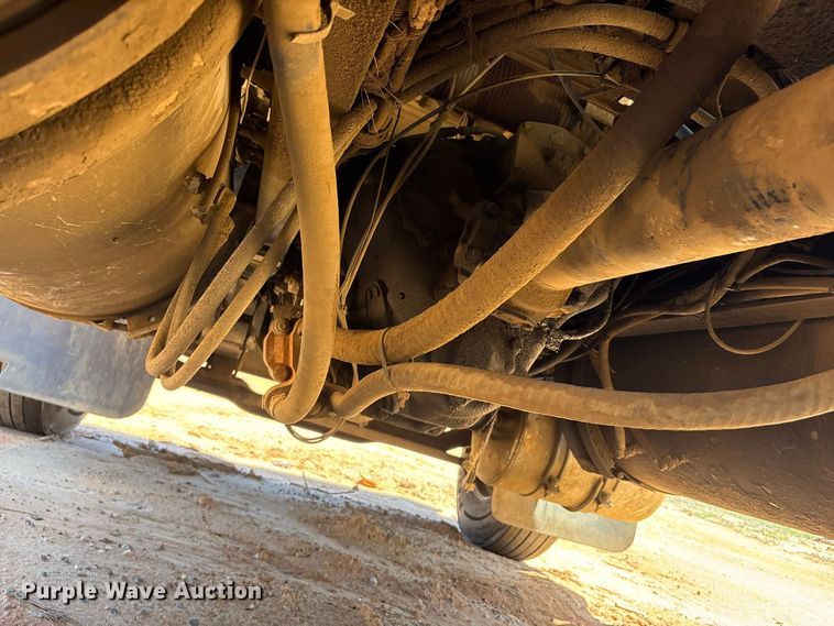 image for item EU0833 2005 Mack CHN dump truck