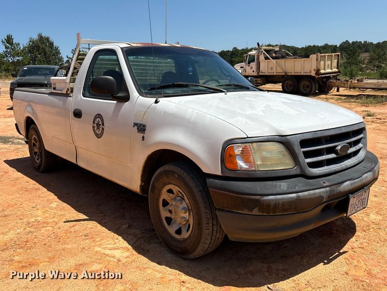 image for item EU0834 2001 Ford F150 pickup truck
