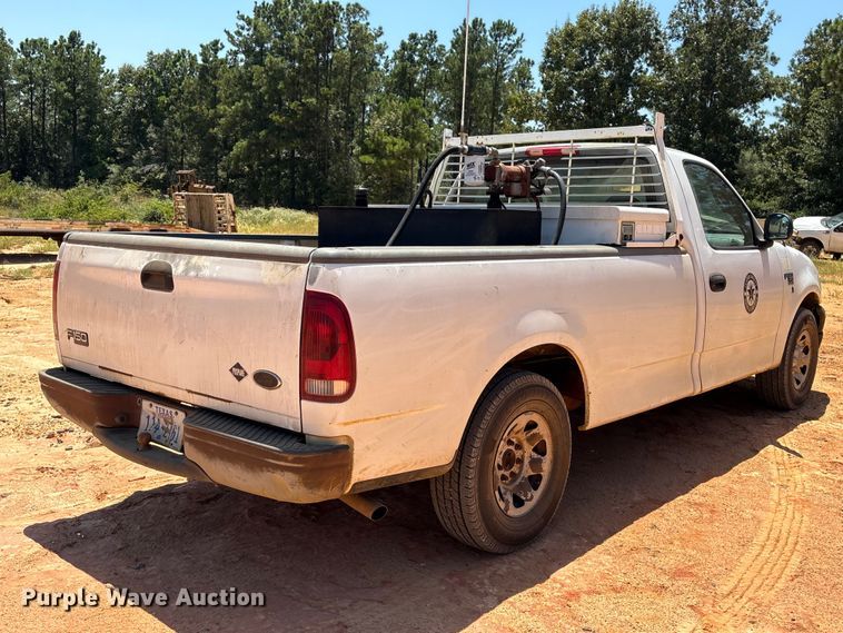 image for item EU0834 2001 Ford F150 pickup truck