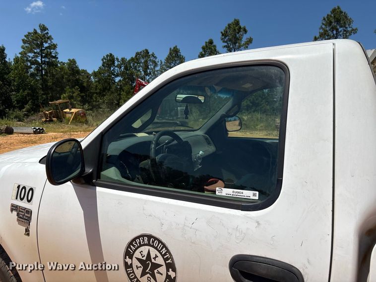 image for item EU0834 2001 Ford F150 pickup truck