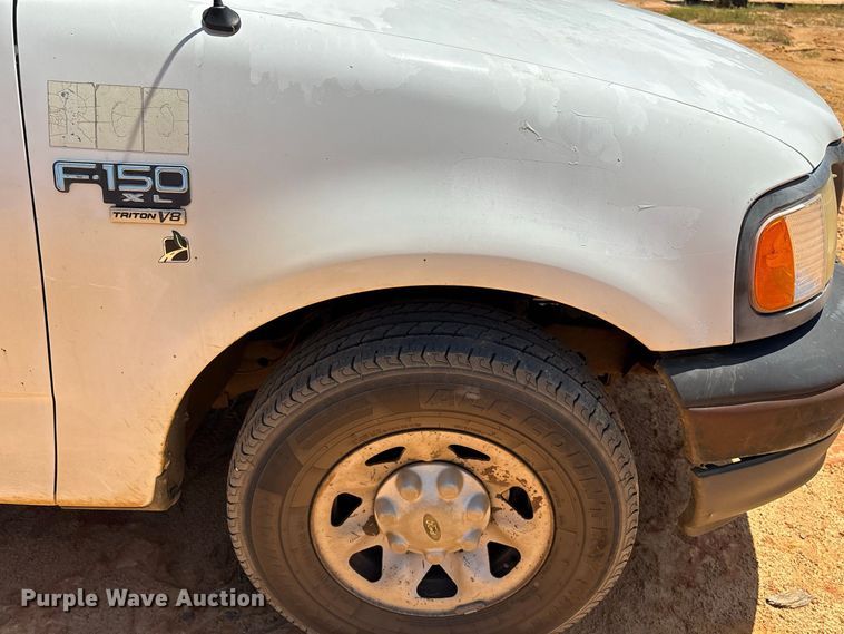 image for item EU0834 2001 Ford F150 pickup truck