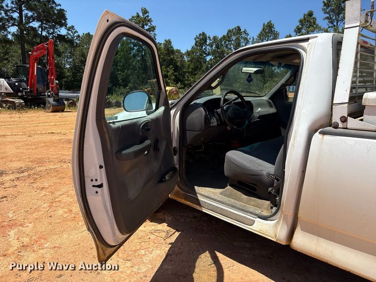 image for item EU0834 2001 Ford F150 pickup truck