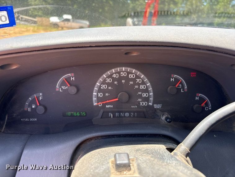 image for item EU0834 2001 Ford F150 pickup truck