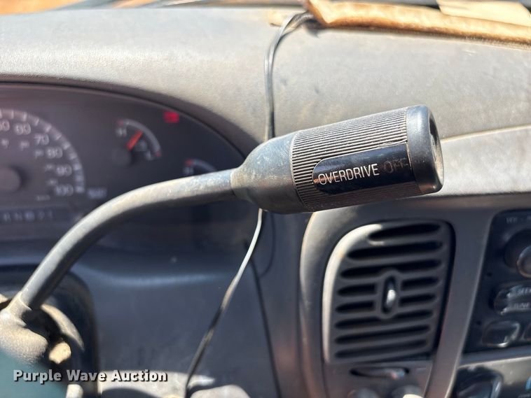 image for item EU0834 2001 Ford F150 pickup truck
