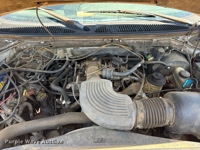 image for item EU0834 2001 Ford F150 pickup truck