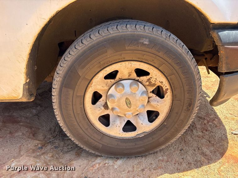 image for item EU0834 2001 Ford F150 pickup truck