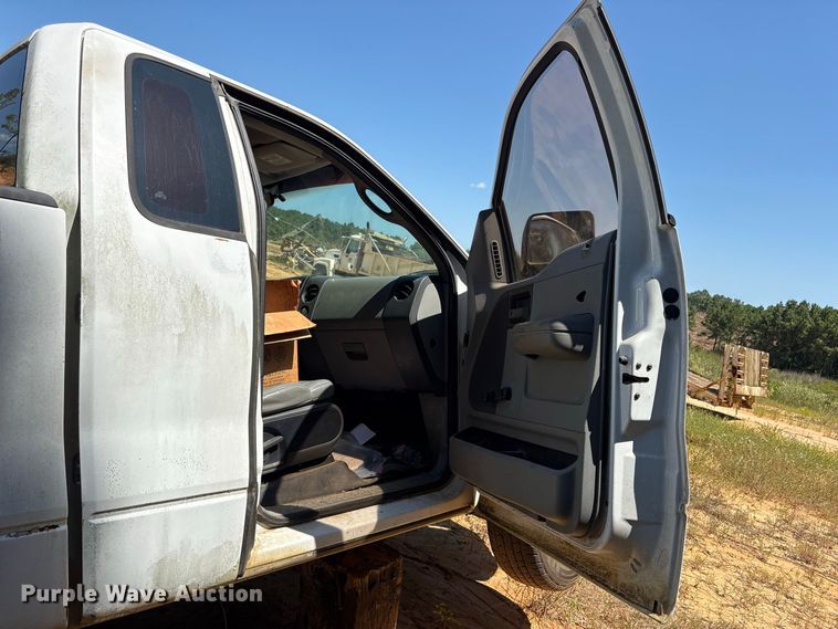 image for item EU0835 2007 Ford F150 Ext. Cab pickup truck