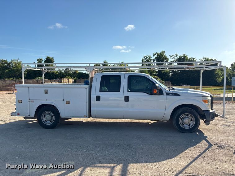 image for item EU0836 2014 Ford F250 Super Duty Crew Cab utility bed pickup truck