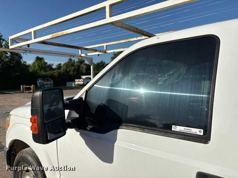 image for item EU0836 2014 Ford F250 Super Duty Crew Cab utility bed pickup truck