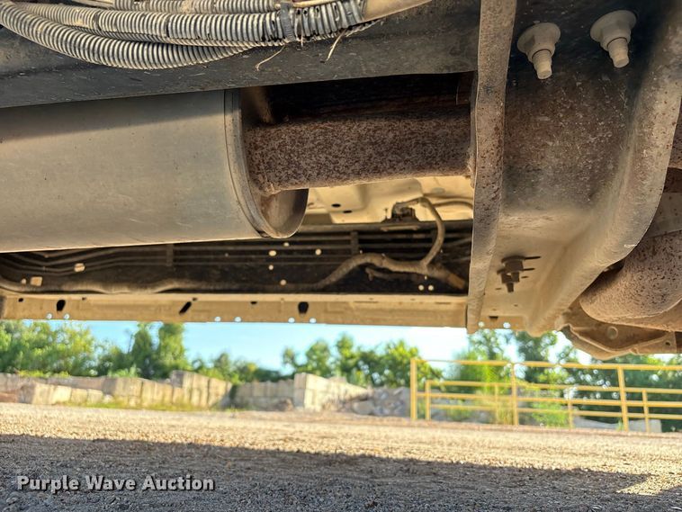 image for item EU0836 2014 Ford F250 Super Duty Crew Cab utility bed pickup truck
