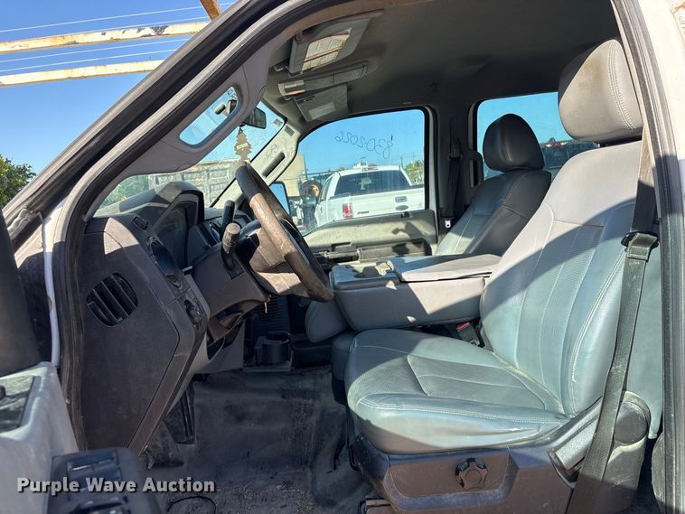 image for item EU0836 2014 Ford F250 Super Duty Crew Cab utility bed pickup truck
