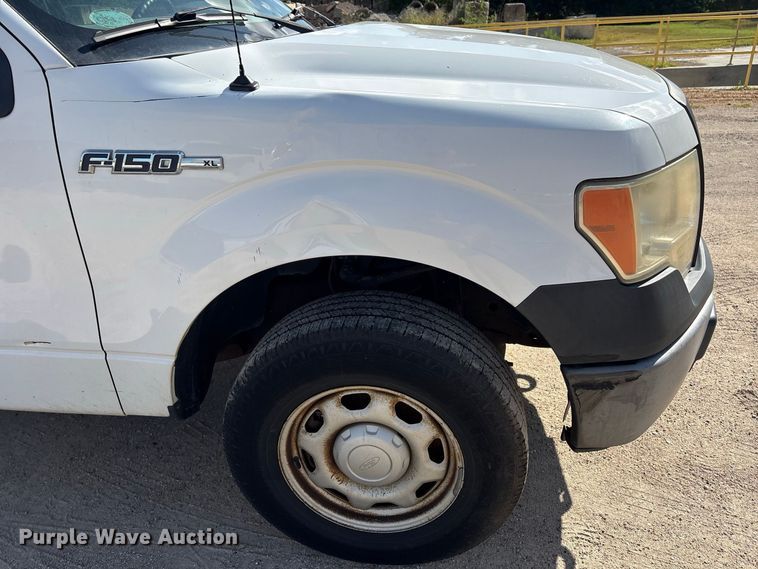 image for item EU0837 2013 Ford F150 Ext. Cab pickup truck