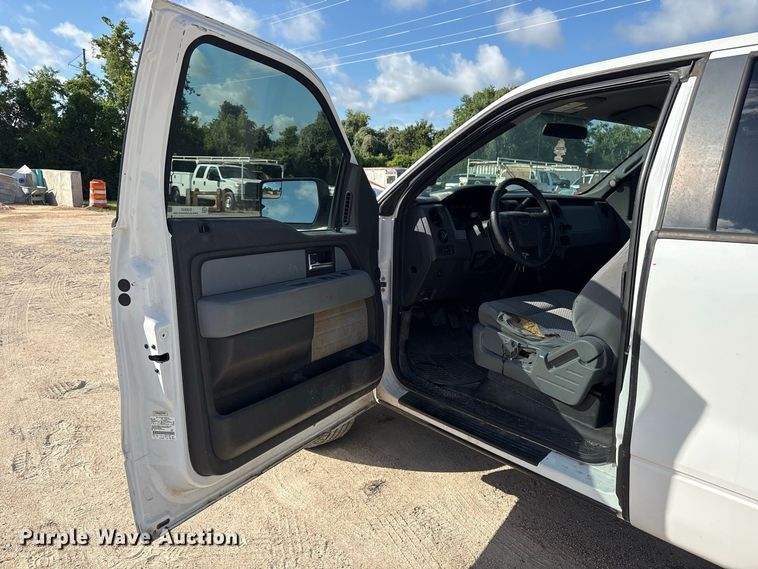 image for item EU0837 2013 Ford F150 Ext. Cab pickup truck